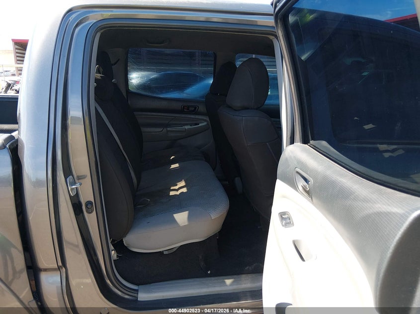 2013 Toyota Tacoma VIN 5TFJX4CN5DX030977 IAAI salvage auction — LEFT SIDE, Clear (Hawaii), sold $3,250 on 2026-07-28 (photo 8)