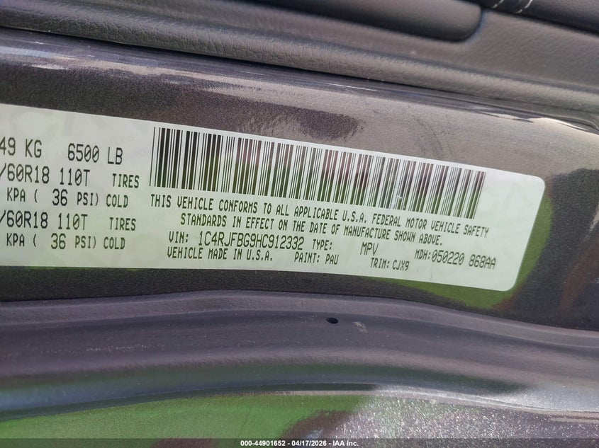 2017 Jeep Grand cherokee VIN 1C4RJFBG9HC912332 IAAI salvage auction — FRONT END, Salvage (North Carolina), sold $4,475 on 2026-07-24 (photo 9)