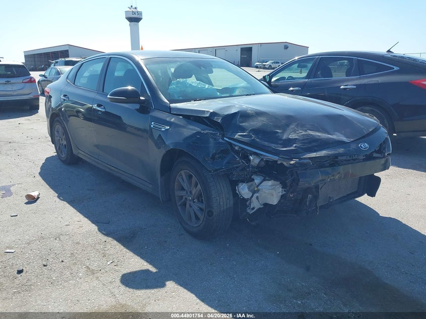 2020 Kia Optima VIN 5XXGT4L35LG402067 IAAI salvage auction — FRONT END, Salvage (Iowa), sold $1,250 on 2026-07-28 (photo 1)