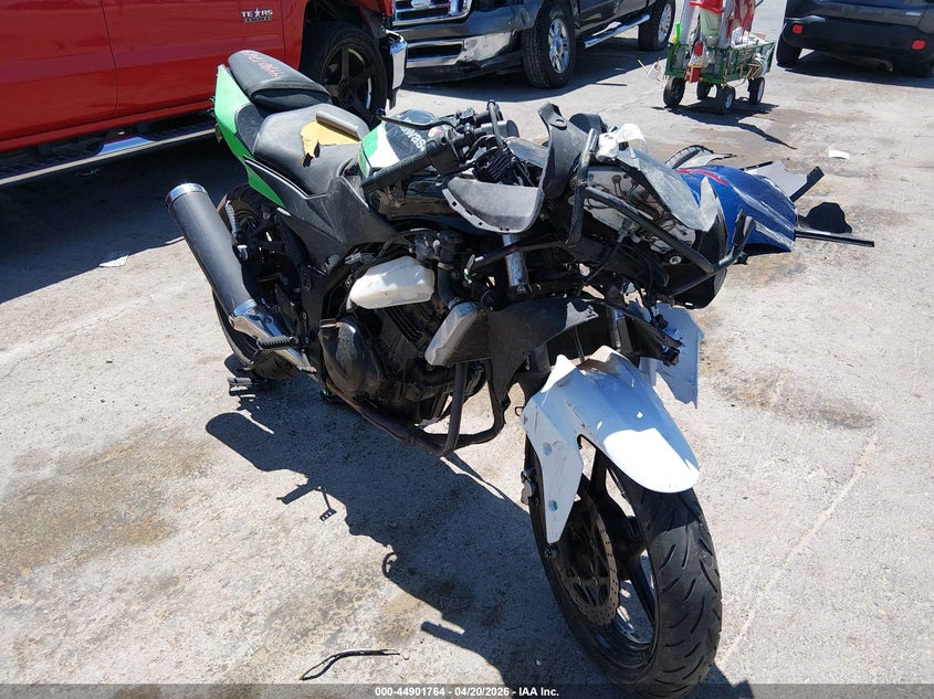 2012 Kawasaki Ninja VIN JKAEXMJ19CDAB7773 IAAI salvage auction — ROLLOVER, Salvage (Texas), sold $175 on 2026-07-08 (photo 1)