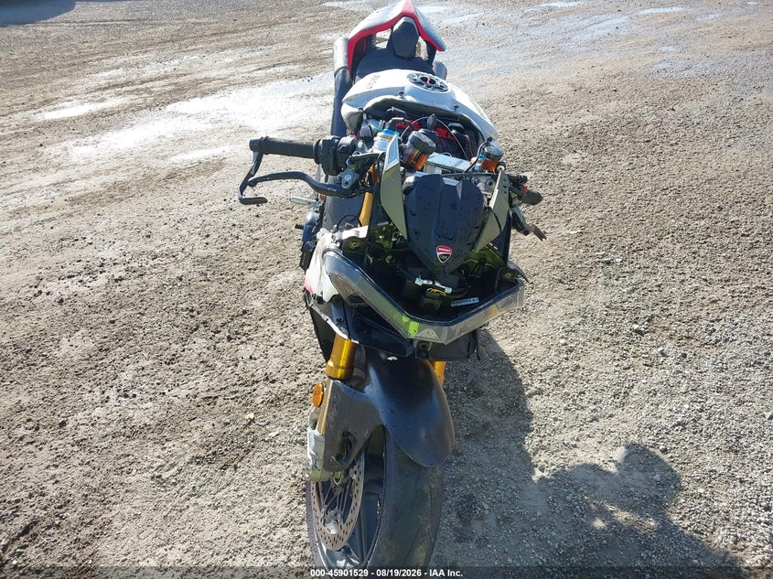 2024 Ducati Panigale VIN ZDMDAGWW1RB007371 IAAI salvage auction — LEFT & RIGHT, Salvage (California), sold $16,700 on 2026-09-02 (photo 5)