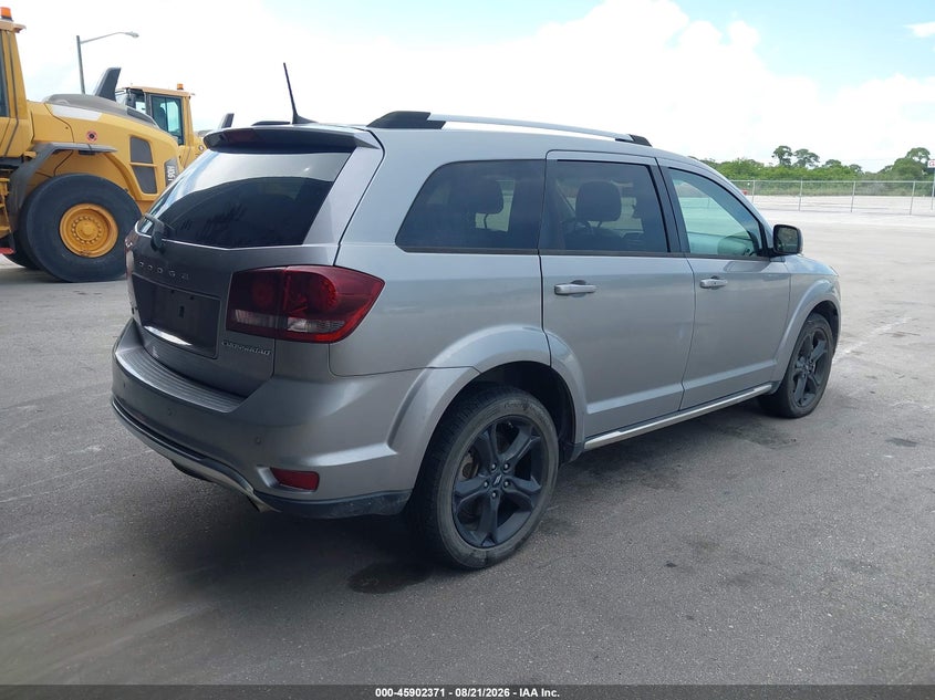 2018 Dodge Journey VIN 3C4PDDGG7JT504272 IAAI salvage auction — NORMAL WEAR, Wait Title, sold $825 on 2026-08-30 (photo 4)