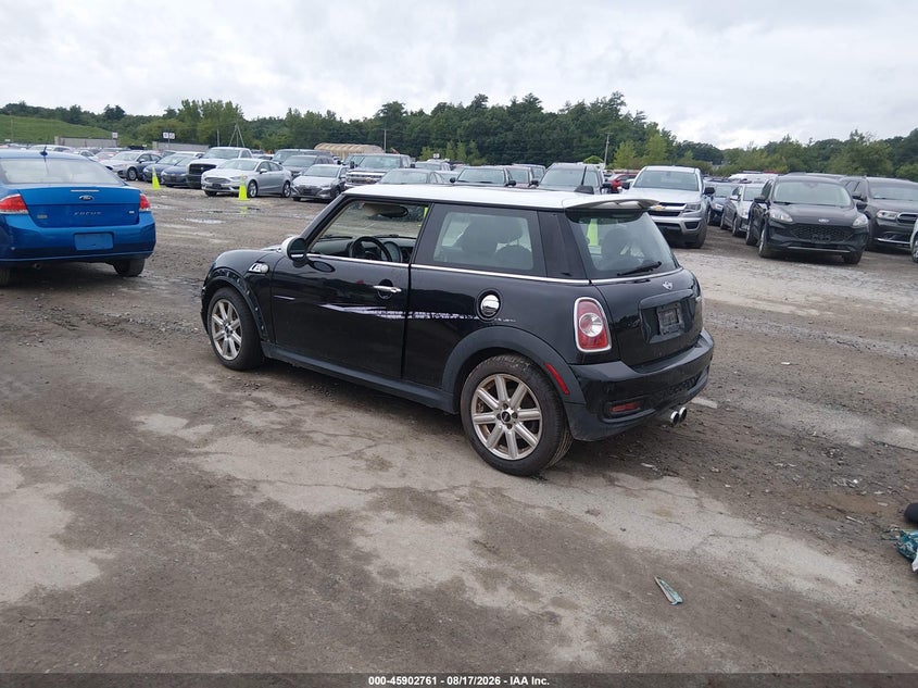 2013 Mini Hard top VIN WMWSV3C52DT478604 IAAI salvage auction — NORMAL WEAR, Original (New Hampshire), sold $300 on 2026-08-19 (photo 3)
