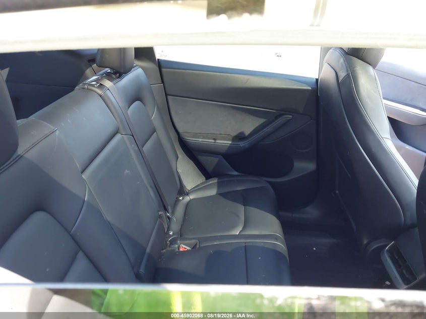 2021 Tesla Model y VIN 5YJYGDEE5MF071065 IAAI salvage auction — SIDE, Wait Title, sold $4,600 on 2026-09-05 (photo 8)