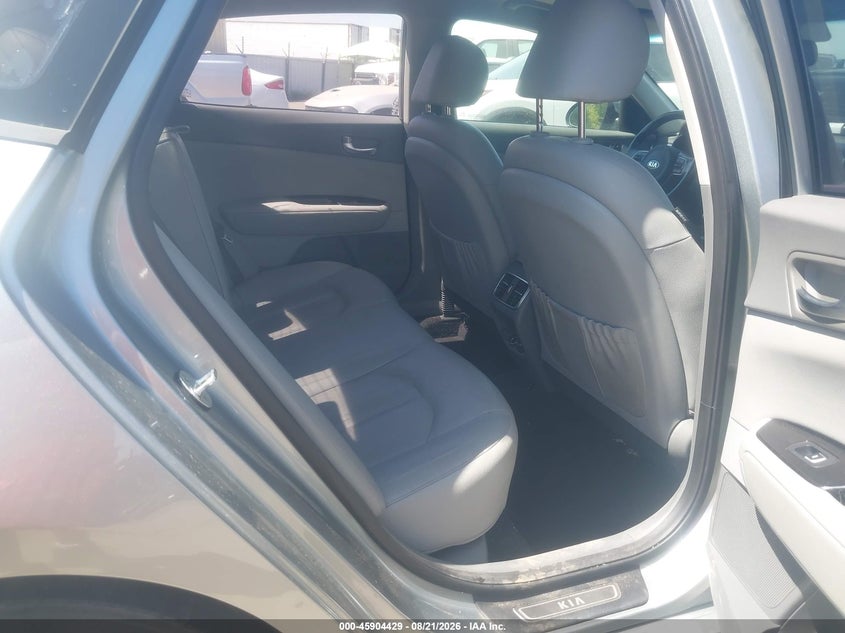 2017 Kia Optima hybrid VIN KNAGV4LD4H5007616 IAAI salvage auction — NORMAL WEAR, Clear - Dealer Only (California), sold $2,050 on 2026-09-11 (photo 8)