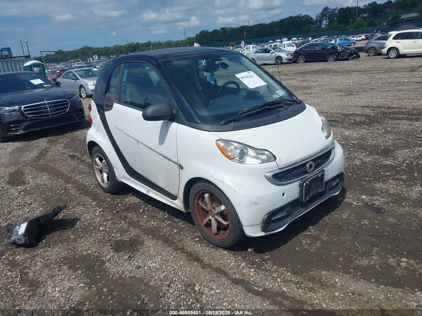 2015 Smart Fortwo VIN WMEEJ3BA6FK804263 IAAI salvage auction — NORMAL WEAR, Clear (New York), sold $575 on 2026-09-15 (photo 1)