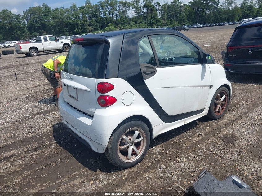 2015 Smart Fortwo VIN WMEEJ3BA6FK804263 IAAI salvage auction — NORMAL WEAR, Clear (New York), sold $575 on 2026-09-15 (photo 4)