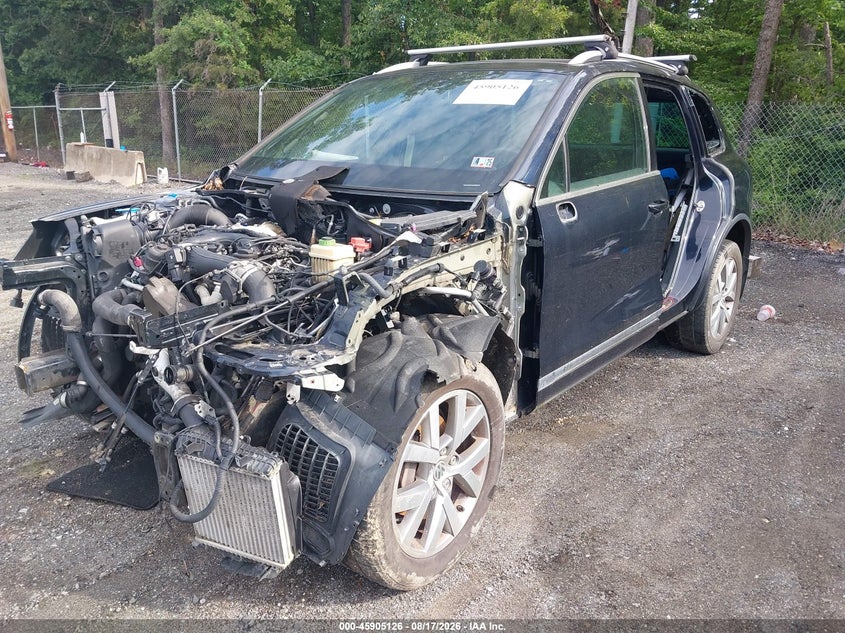 2014 Volkswagen Touareg VIN WVGEP9BP8ED009766 IAAI salvage auction — ALL OVER, Clear (Pennsylvania), sold $225 on 2026-08-19 (photo 2)