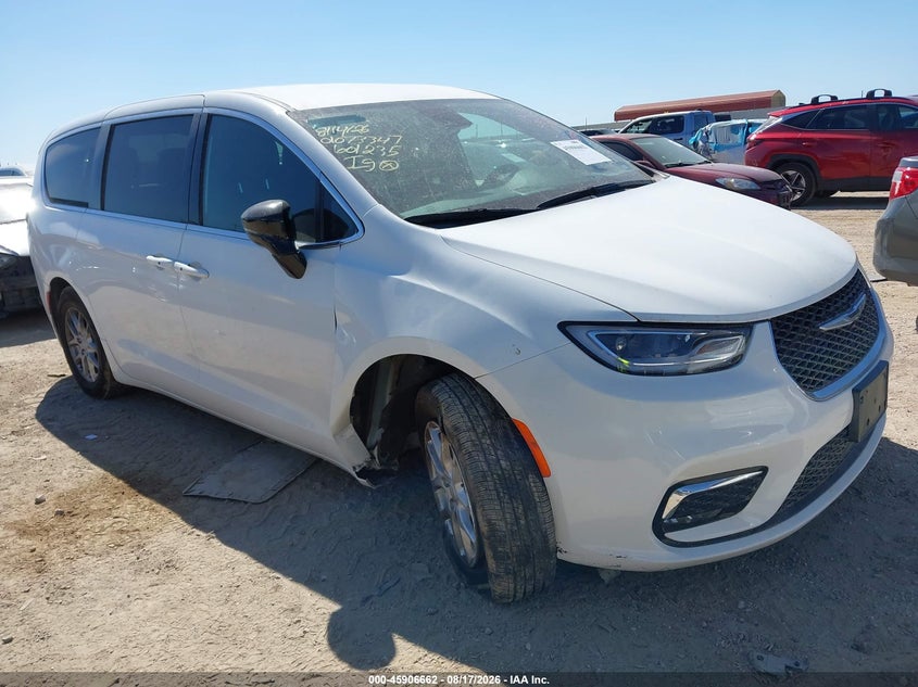 2025 Chrysler Pacifica VIN 2C4RC1BG7SR601235 — IAAI salvage auction photo