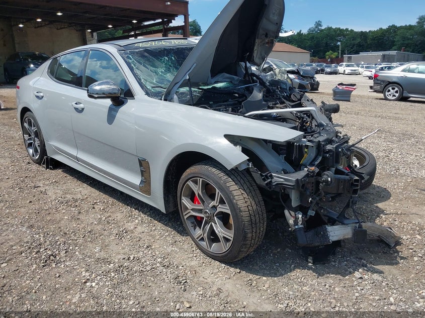 2019 Kia Stinger VIN KNAE55LC9K6059698 IAAI salvage auction — FRONT END, Wait Title, sold $1,000 on 2026-09-11 (photo 1)