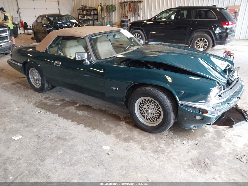 1994 Jaguar Xjs VIN SAJNX2745RC194561 IAAI salvage auction — FRONT END, Clear (Michigan), sold $1,150 on 2026-09-06 (photo 1)