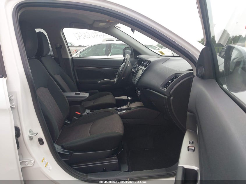 2018 Mitsubishi Outlander VIN JA4AR3AU5JU013165 IAAI salvage auction — FRONT END, Salvage Title, sold $3,400 on 2026-09-24 (photo 5)