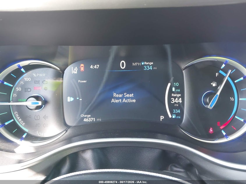 2024 Chrysler Pacifica VIN 2C4RC1S76RR127224 IAAI salvage auction — ENGINE DAMAGE, Enterprise Vehicles Clear Only (California), sold $13,300 on 2026-08-20 (photo 7)