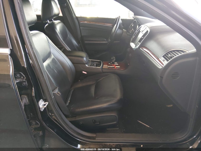 2012 Chrysler 300 VIN 2C3CCACG6CH308748 IAAI salvage auction — NORMAL WEAR, Clear (Florida), sold $625 on 2026-09-16 (photo 5)
