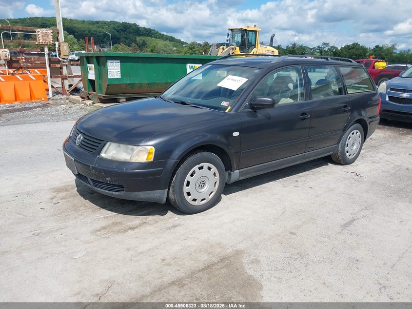 2001 Volkswagen Passat VIN WVWHC63B81E031169 IAAI salvage auction — FRONT END, Clear (Virginia), sold $275 on 2026-08-19 (photo 2)