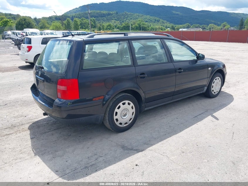 2001 Volkswagen Passat VIN WVWHC63B81E031169 IAAI salvage auction — FRONT END, Clear (Virginia), sold $275 on 2026-08-19 (photo 4)