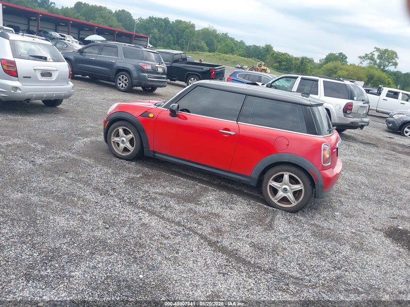 2009 Mini Cooper VIN WMWMF33549TT69056 IAAI salvage auction — NORMAL WEAR, Clear (Pennsylvania), sold $250 on 2026-09-23 (photo 3)