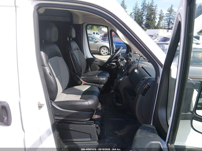 2023 Ram Promaster city VIN 3C6LRVDG0PE545423 IAAI salvage auction — SIDE, Salvage Title, sold $15,600 on 2026-08-22 (photo 5)