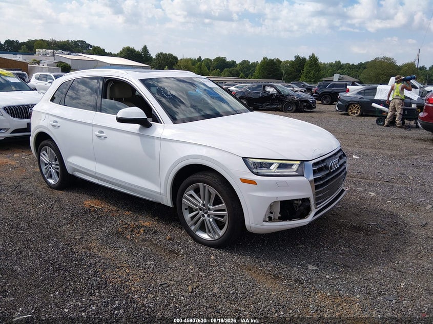 2018 Audi Q5 VIN WA1BNAFY0J2013943 IAAI salvage auction — FRONT END, Wait Title, sold $6,800 on 2026-10-04 (photo 1)