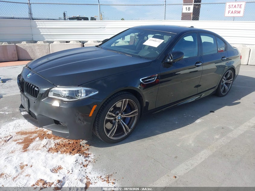 2016 BMW M5 VIN WBSFV9C56GG343221 IAAI salvage auction — RIGHT FRONT, Salvage (California), sold $6,300 on 2026-08-29 (photo 2)