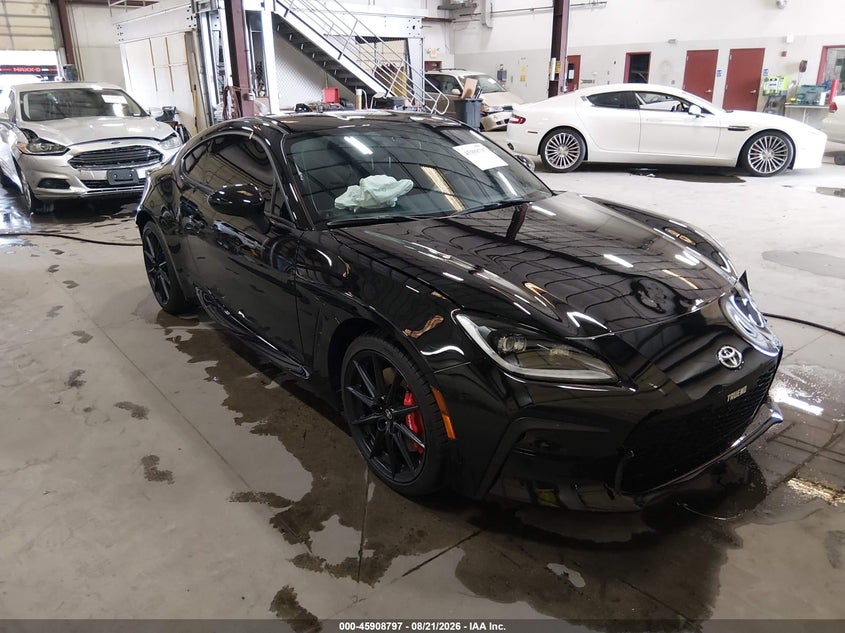 2026 Toyota Gr 86 VIN JF1ZNBE10T9080802 — IAAI salvage auction photo