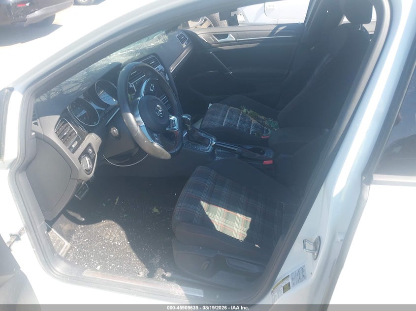 2019 Volkswagen Golf gti VIN 3VW6T7AU1KM018189 IAAI salvage auction — ROLLOVER, Wait Title, sold $2,800 on 2026-09-27 (photo 5)