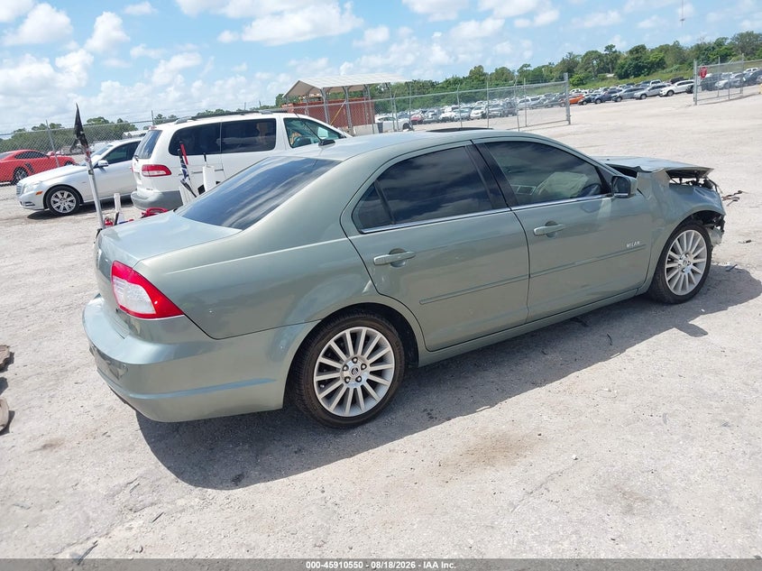 2008 Mercury Milan VIN 3MEHM08Z58R642802 IAAI salvage auction — FRONT & REAR, Rebuildable (Florida), sold $375 on 2026-09-03 (photo 4)