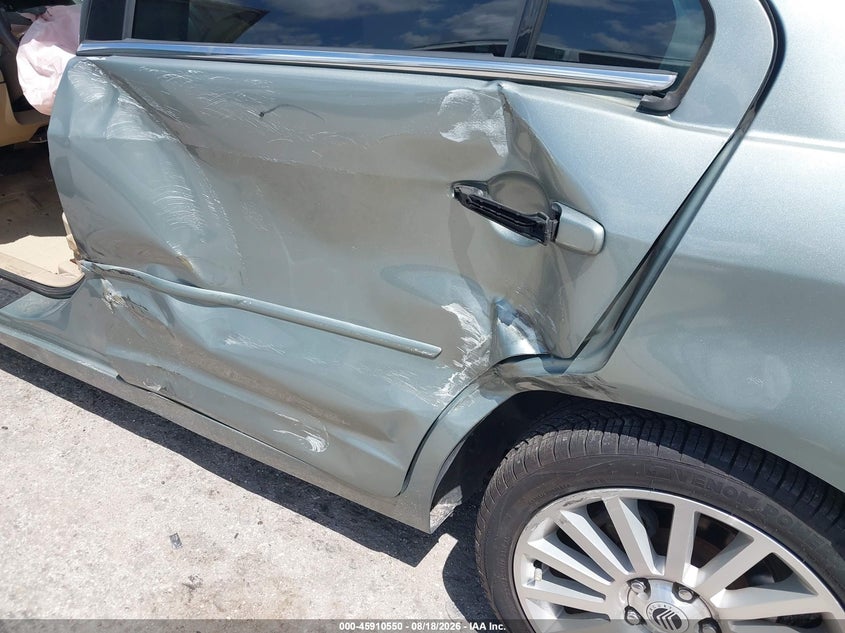 2008 Mercury Milan VIN 3MEHM08Z58R642802 IAAI salvage auction — FRONT & REAR, Rebuildable (Florida), sold $375 on 2026-09-03 (photo 6)