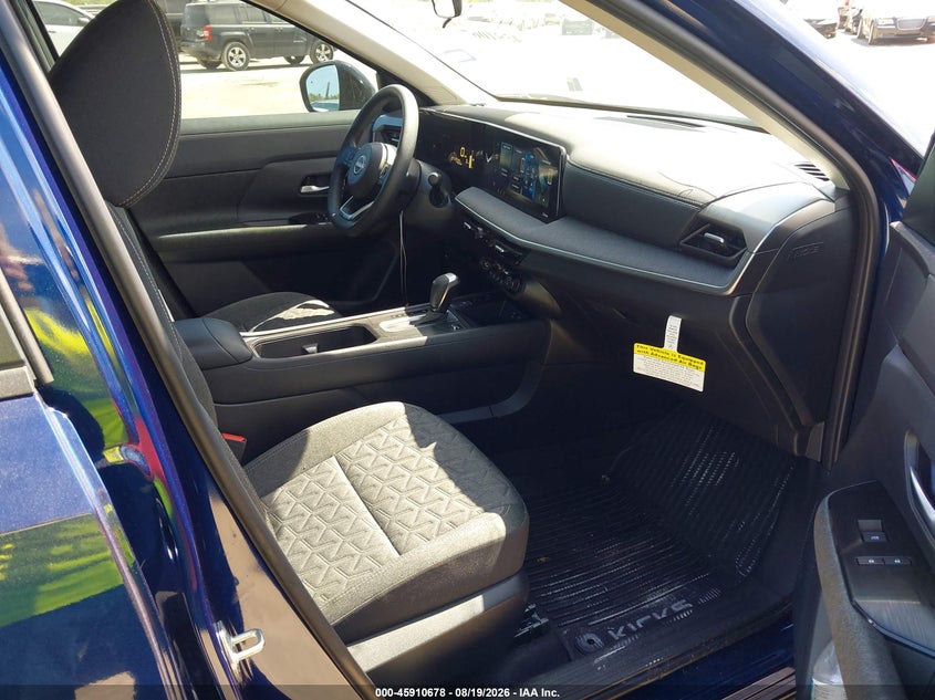 2026 Nissan Kicks VIN 3N8AP6CEXTL387064 IAAI salvage auction — REAR END, Wait Title, sold $7,600 on 2026-10-04 (photo 5)
