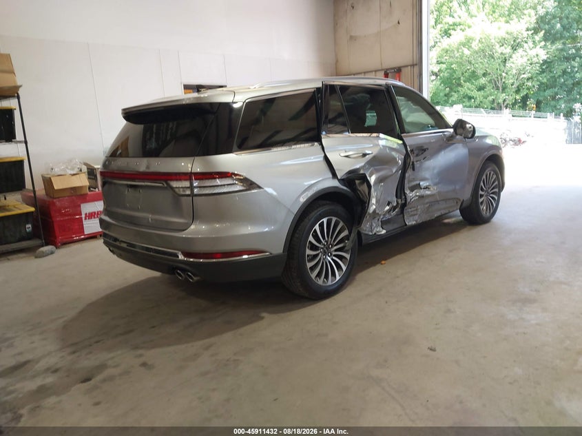 2021 Lincoln Aviator VIN 5LM5J7XC8MGL03447 IAAI salvage auction — RIGHT SIDE, Salvage (North Carolina), sold $7,800 on 2026-09-10 (photo 4)