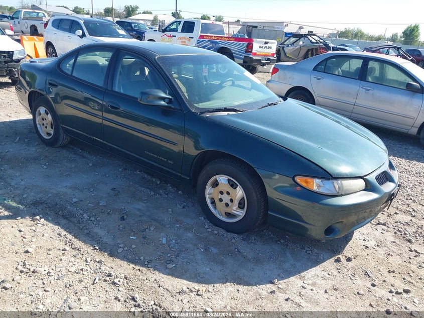 2001 Pontiac Grand prix VIN 1G2WK52J01F236416 IAAI salvage auction — NORMAL WEAR, Clear-Endorsement (Wisconsin), sold $825 on 2026-09-03 (photo 1)