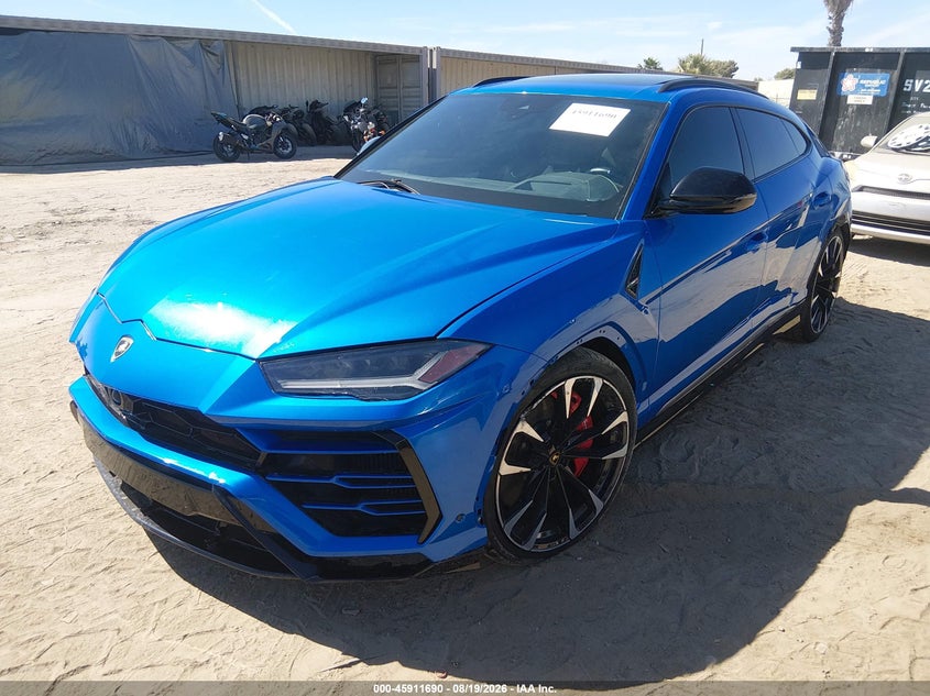 2020 Lamborghini Urus VIN ZPBUA1ZL1LLA06998 IAAI salvage auction — Left & Right Side, Clear, sold $115,000 on 2026-09-09 (photo 2)