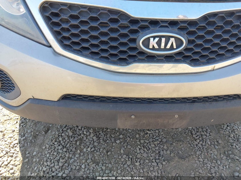 2013 Kia Sorento VIN 5XYKUDA22DG411811 IAAI salvage auction — NORMAL WEAR, Clear - Public Restricted (Oregon), sold $925 on 2026-08-21 (photo 6)