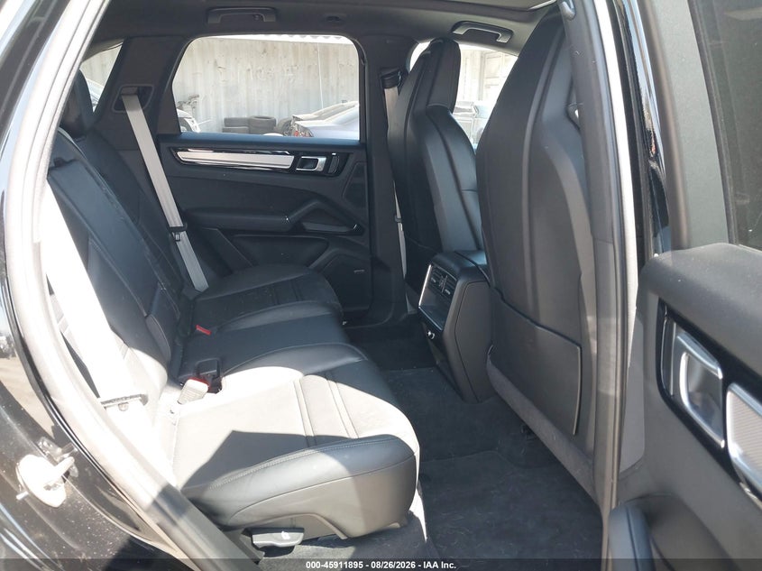 2023 Porsche Cayenne VIN WP1AA2AY5PDA04256 IAAI salvage auction — FRONT END, Wait Title, sold $25,800 on 2026-09-16 (photo 8)