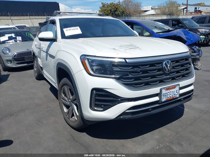 2024 Volkswagen Atlas cross sport VIN 1V2AE2CA2RC201169 — IAAI salvage auction photo