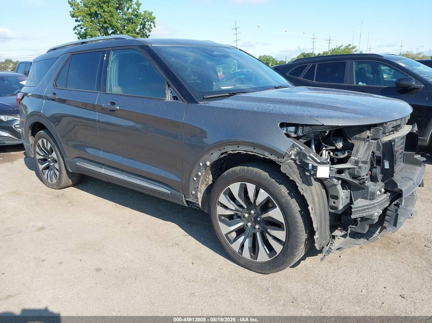 2025 Ford Explorer VIN 1FMUK8HH2SGB64702 — IAAI salvage auction photo