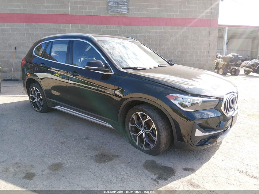 2021 BMW X1 VIN WBXJG9C05M5S28099 — IAAI salvage auction photo