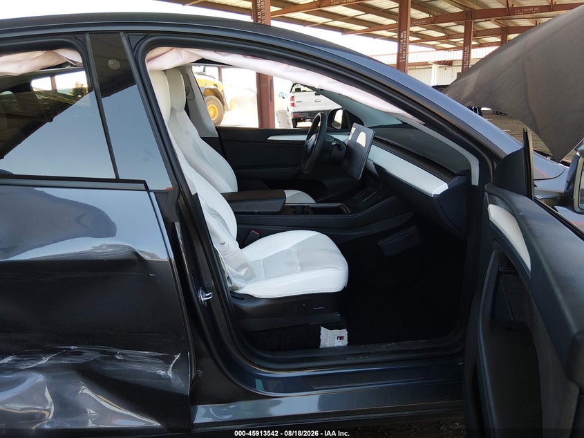 2023 Tesla Model y VIN 7SAYGDEE1PF644762 IAAI salvage auction — RIGHT SIDE, Salvage (Arizona), sold $10,950 on 2026-09-06 (photo 5)