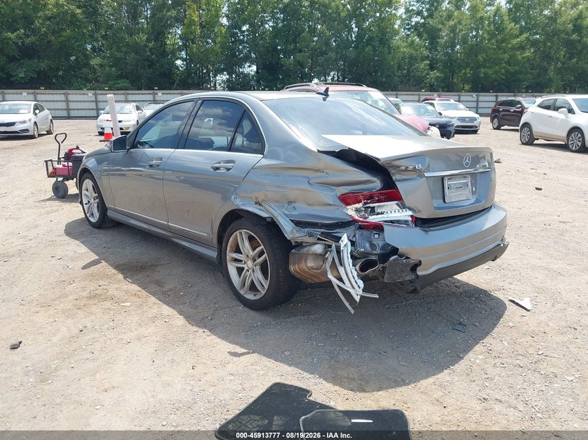2014 Mercedes-benz C class VIN WDDGF4HB5EG223259 IAAI salvage auction — NORMAL WEAR, Clear (Tennessee), sold $300 on 2026-09-07 (photo 3)