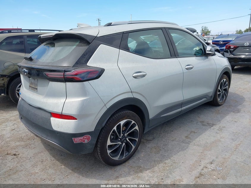2023 Chevrolet Bolt euv VIN 1G1FZ6S02P4135718 IAAI salvage auction — SIDE, Salvage (California), sold $8,700 on 2026-08-28 (photo 4)