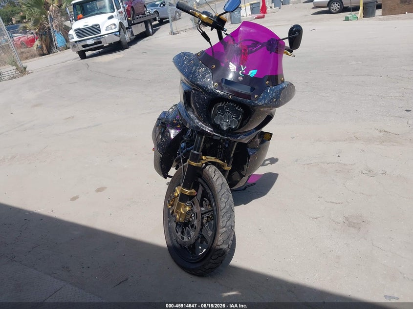2016 Harley-davidson VIN 1HD1GXM39GC317277 IAAI salvage auction — RIGHT FRONT, Wait Title, sold $9,450 on 2026-09-16 (photo 5)