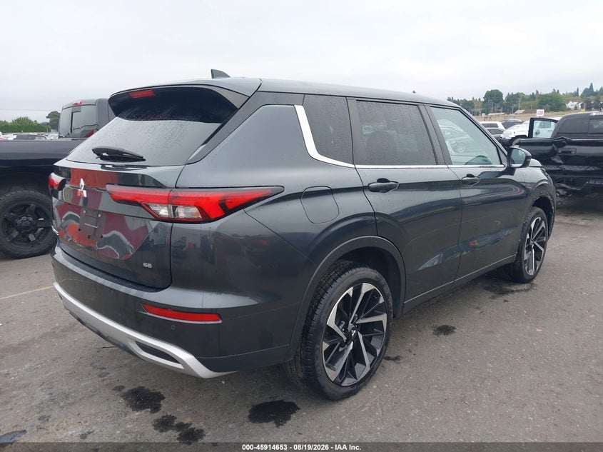 2024 Mitsubishi Outlander VIN JA4J4VA8XRZ050482 IAAI salvage auction — FRONT END, Salvage Title, sold $8,100 on 2026-09-05 (photo 4)