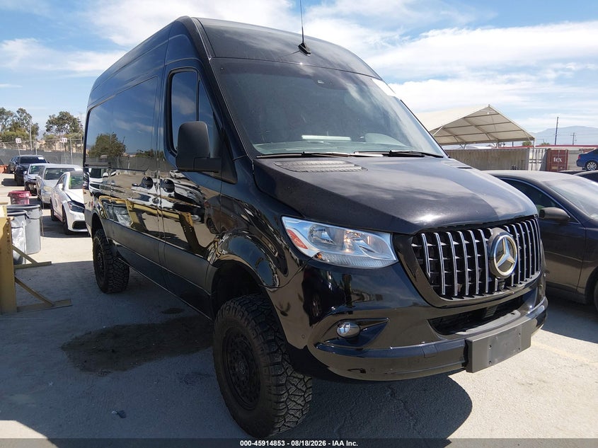 2023 Mercedes-Benz Sprinter VIN W1W4NBVY4PT129465 — IAAI salvage auction photo