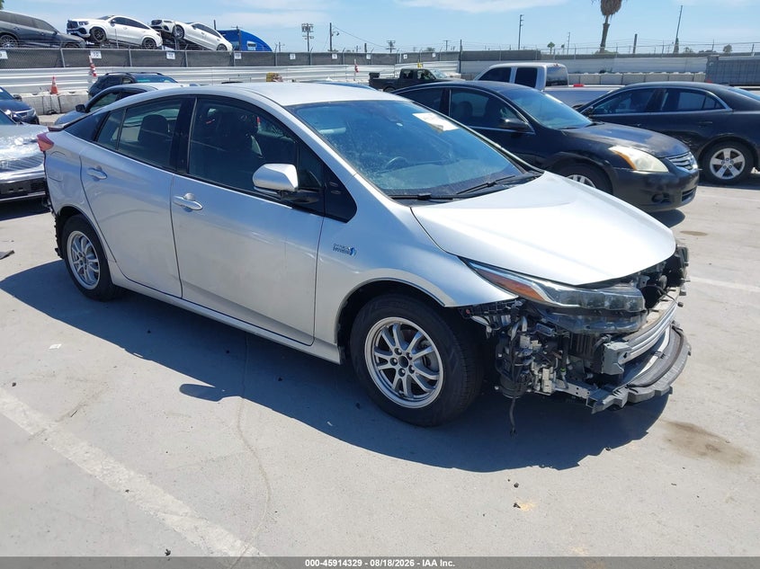 2017 Toyota Prius prime VIN JTDKARFP8H3060102 — IAAI salvage auction photo