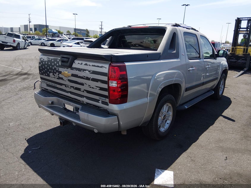 2007 Chevrolet Avalanche VIN 3GNFK123X7G228294 IAAI salvage auction — REAR END, Salvage Certificate (California), sold $1,300 on 2026-08-23 (photo 4)