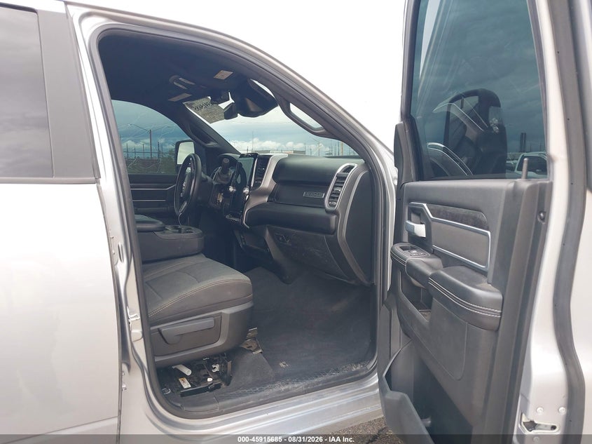 2024 Ram 2500 VIN 3C6UR5DL8RG212900 IAAI salvage auction — THEFT, Wait Title, sold $25,150 on 2026-10-01 (photo 5)