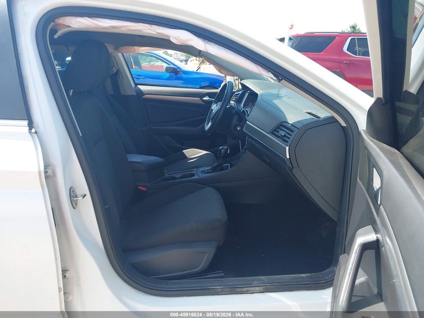 2019 Volkswagen Jetta VIN 3VWC57BU6KM065875 IAAI salvage auction — LEFT SIDE, Salvage Title, sold $2,200 on 2026-09-11 (photo 5)