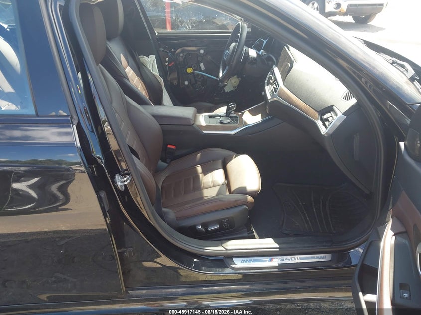 2020 BMW M340i VIN WBA5U9C03LFJ70281 IAAI salvage auction — NORMAL WEAR, Reconstructed (Massachusetts), sold $5,100 on 2026-09-08 (photo 5)