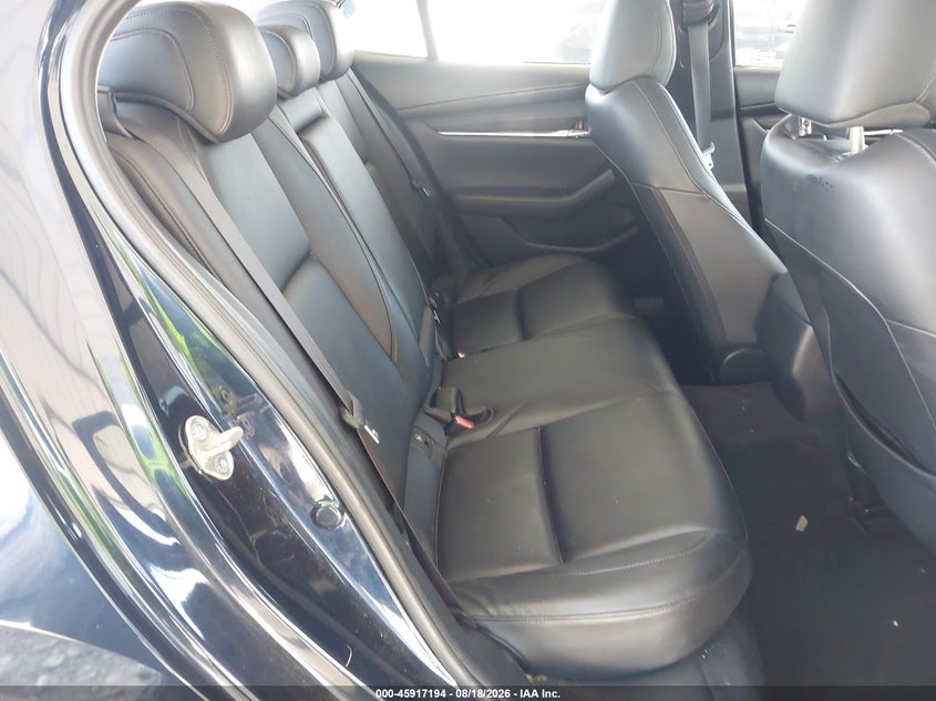 2019 Mazda 3 VIN JM1BPBAM5K1146652 IAAI salvage auction — NORMAL WEAR, Clear-Dealer Only (Ohio), sold $8,925 on 2026-08-25 (photo 8)