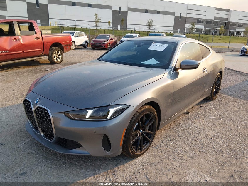 2025 BMW 4er VIN WBA63DA04SCT12828 IAAI salvage auction — SIDE, Wait Title, sold $18,600 on 2026-10-16 (photo 2)